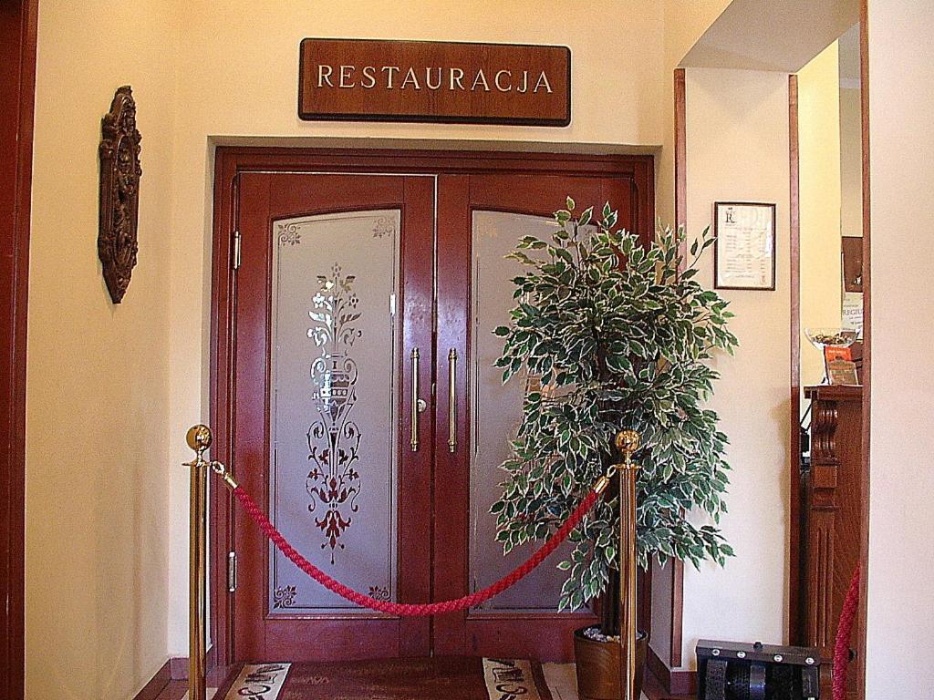 Hotel Regius Ополе Екстер'єр фото